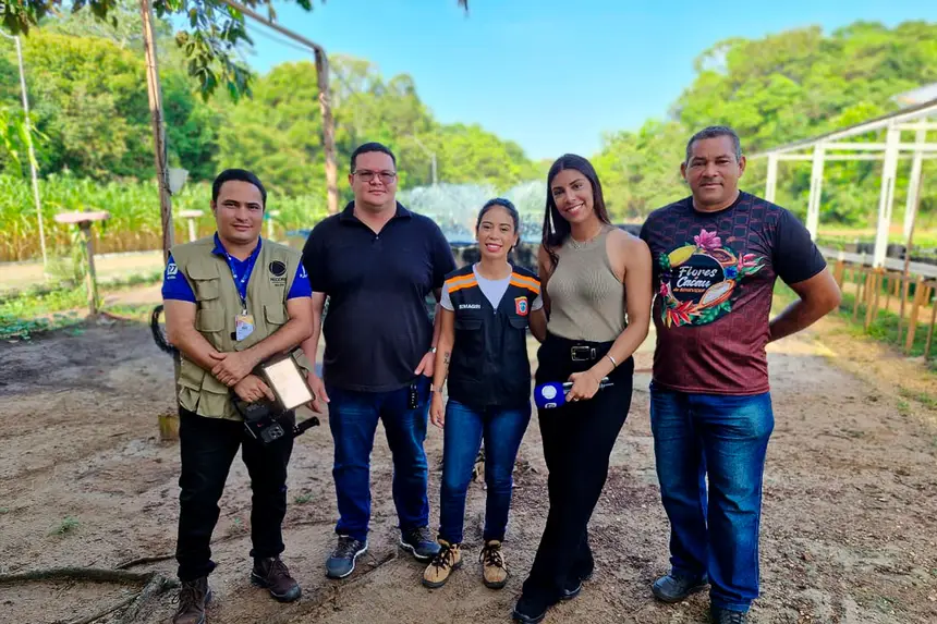 Bastidores da reportagem especial da TV Record - Record News sobre o potencial turístico e econômico de Benevides gravada no último dia 14 de Julho em diversos pontos do município.

O especial irá ao ar (em breve) na TV Record Belém e na Record News
