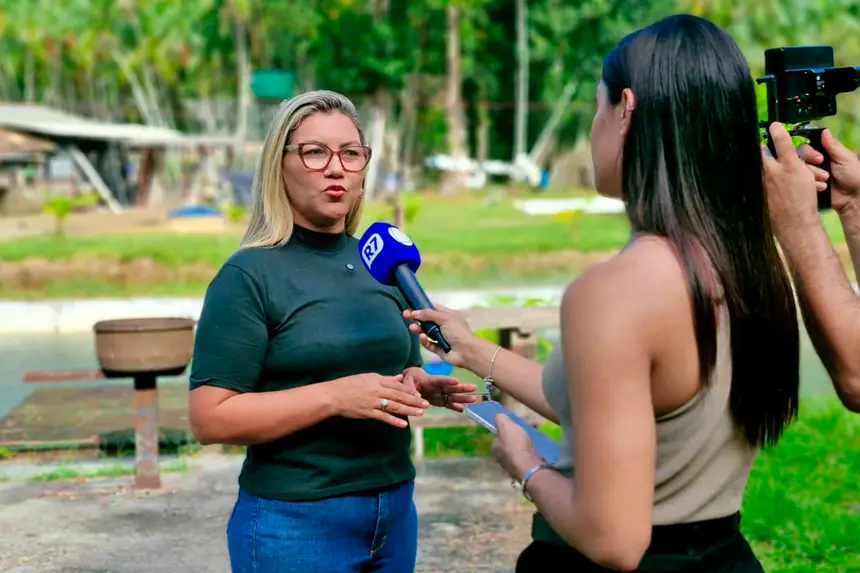 Bastidores da reportagem especial da TV Record - Record News sobre o potencial turístico e econômico de Benevides gravada no último dia 14 de Julho em diversos pontos do município.

O especial irá ao ar (em breve) na TV Record Belém e na Record News