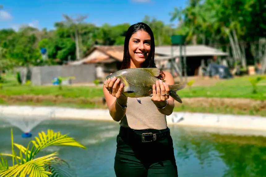 Bastidores da reportagem especial da TV Record - Record News sobre o potencial turístico e econômico de Benevides gravada no último dia 14 de Julho em diversos pontos do município.

O especial irá ao ar (em breve) na TV Record Belém e na Record News
