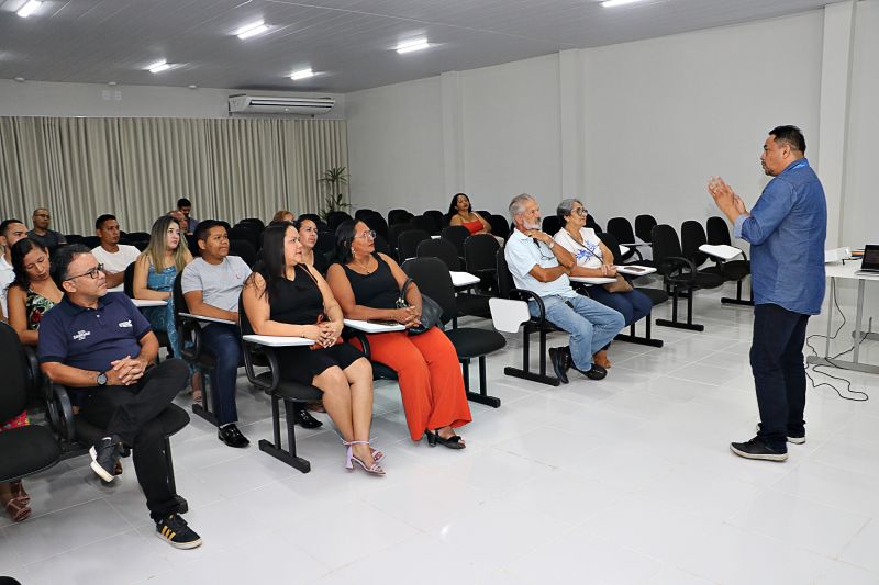 Entrega dos Certificados dos Cursos em Parceria com o SEBRAE