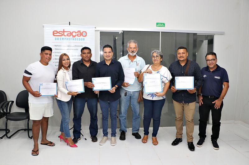 Entrega dos Certificados dos Cursos em Parceria com o SEBRAE