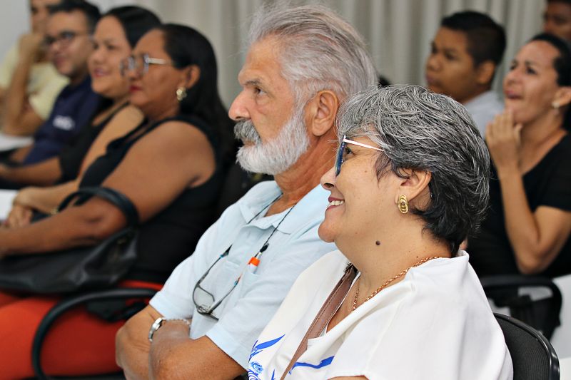 Entrega dos Certificados dos Cursos em Parceria com o SEBRAE