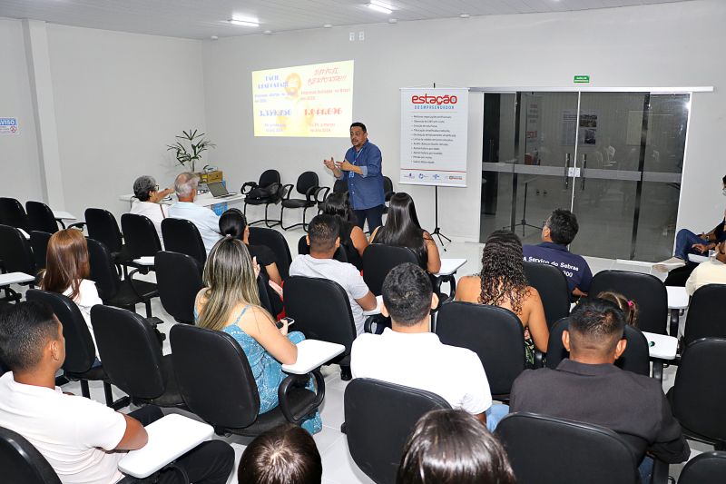 Entrega dos Certificados dos Cursos em Parceria com o SEBRAE