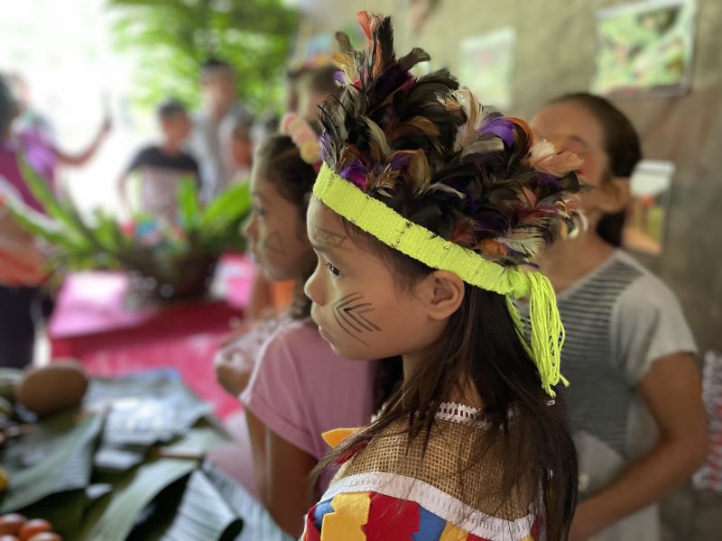 Crianças da Rede Municipal de Ensino celebram a resistência dos povos indígenas e sua diversidade cultural 
