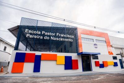 notícia: Nova EMEIF Pastor Francisco Pereira do Nascimento é entregue para a população de Benevides 