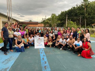 Professores da Escola Municipal em Tempo Integral recebem formação continuada 