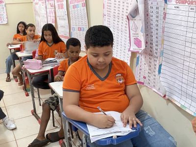 notícia: Alunos da Rede Municipal realizam III Avaliação Formativa