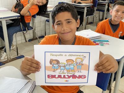 Intervenção de sensibilização de combate ao Bullying nas escolas é realizada com os alunos de Ensino Fundamental II 