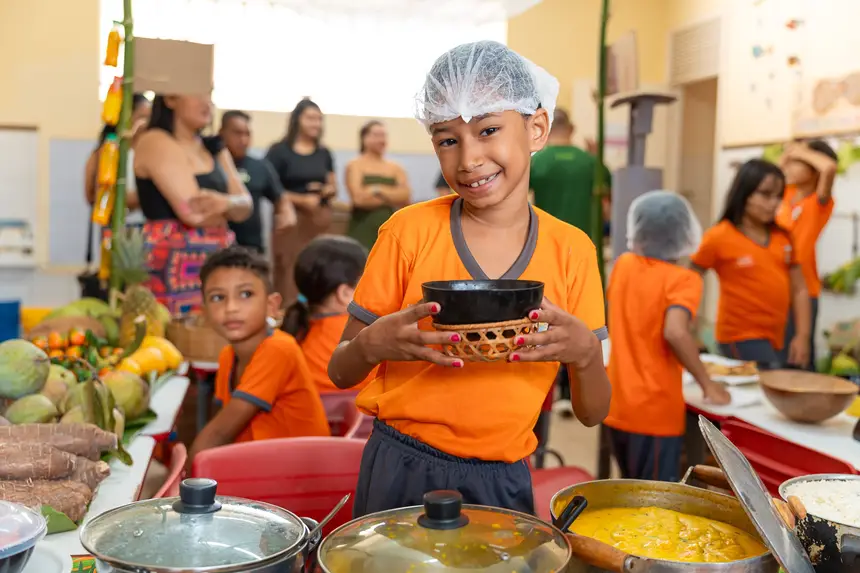 Escolas Municipais Em Tempo Integral de Benevides realizam II Feira do Conhecimento centrado na Amazônia 