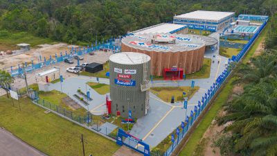 Benevides comemora a inauguração de sua Usipaz