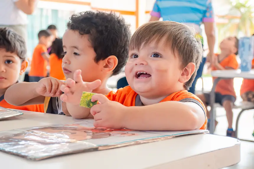 PROGRAMA SAÚDE NAS ESCOLAS - CMEI FLORESCER E RONALDO ROSSI
