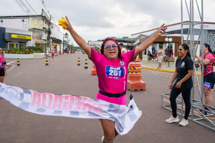 Corrida da mulher reúne atletas e celebra a força feminina em Benevides